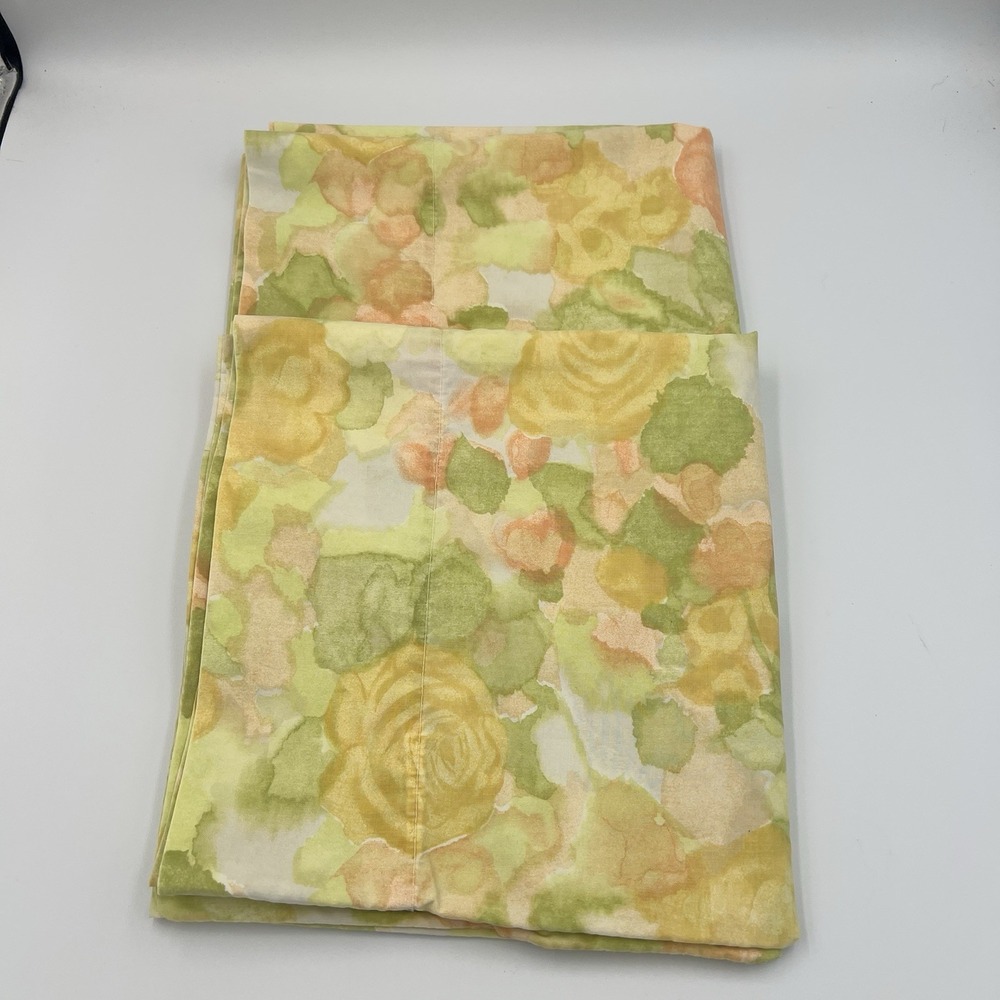 Vintage Cannon Royal Family Set of 2 King Pillowcases Watercolor Rose Floral 70s